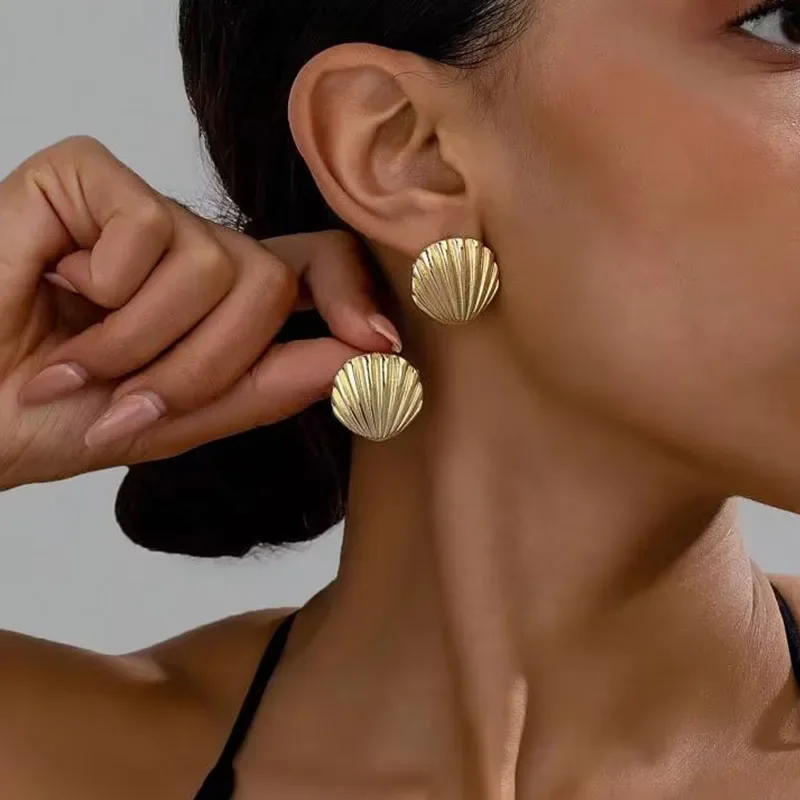New Exaggeration Ocean Shell Texture Stud Earrings for Women Trendy Accessories Personalization Jewelry Earrings Daily Wear
