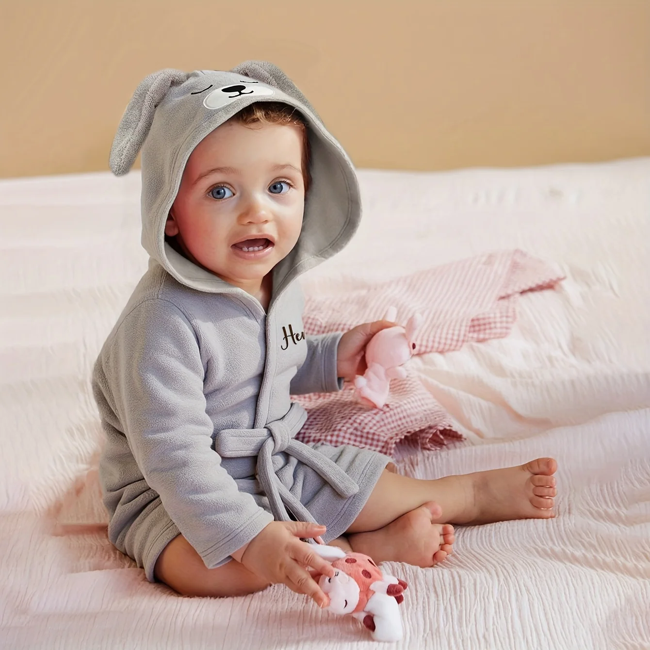 Custom Name Embroidered Bear Hooded Baby Towel | Soft Plush 74-84cm for 12-24M | Christmas Birthday Winter Gift - Image 3
